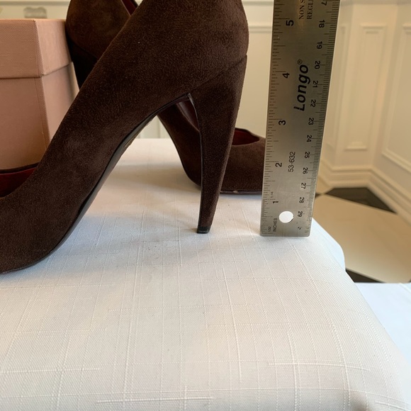 Brown suede Miu Miu Heels - Picture 3 of 8